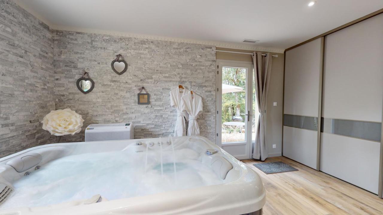 Gite Spa & Nature Saint-Chamassy Bagian luar foto